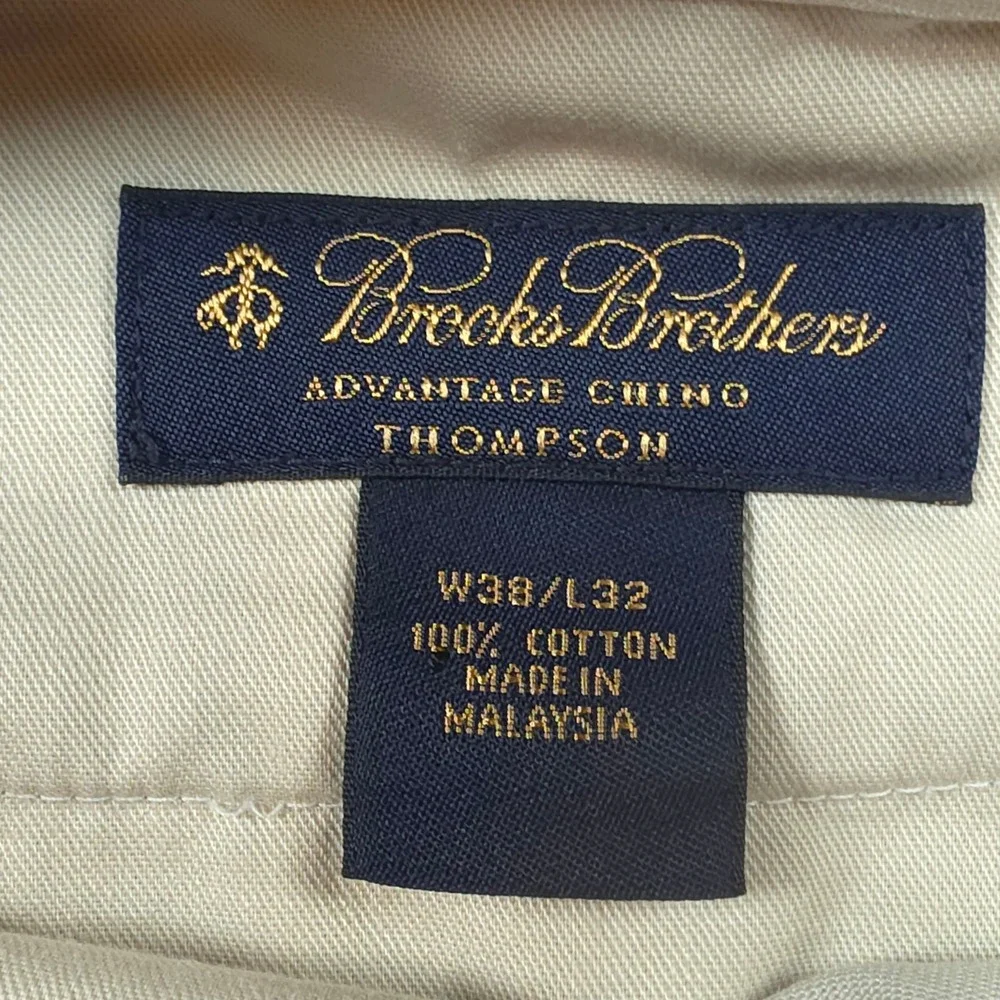 Brooks Brothers Thompson Advantage Chino Khaki Pleated Cuffed Pants 38x32